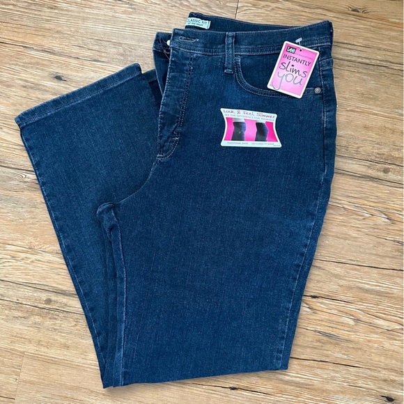 Lee Classic Fit Straight Jeans NWT - Picture 2 of 2